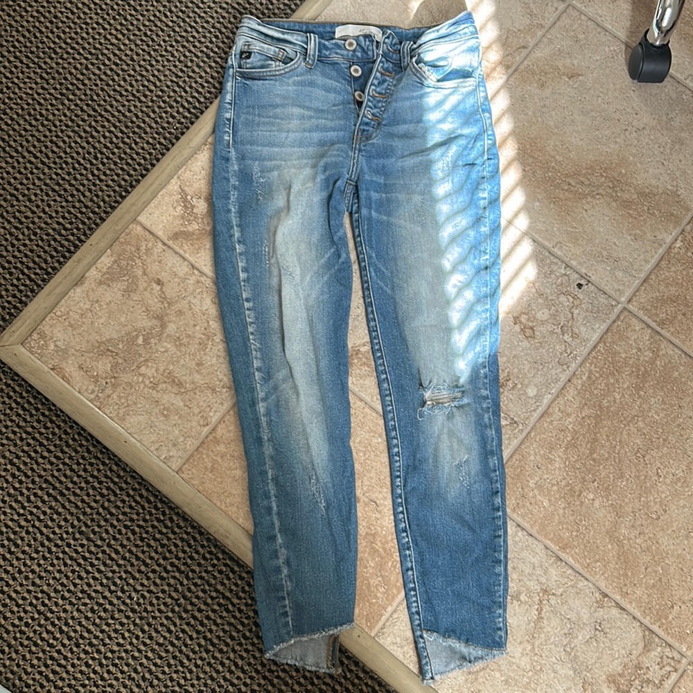 Kancan Skinny jeans- multiple buttons, minimal holes, layered back